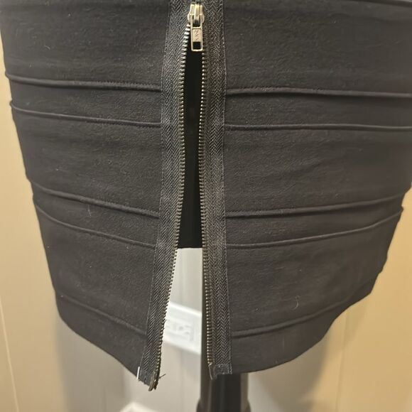 Paige Reeves bandage stretch pencil mini skirt. Full length 2-way back zipper XS - Picture 5 of 7